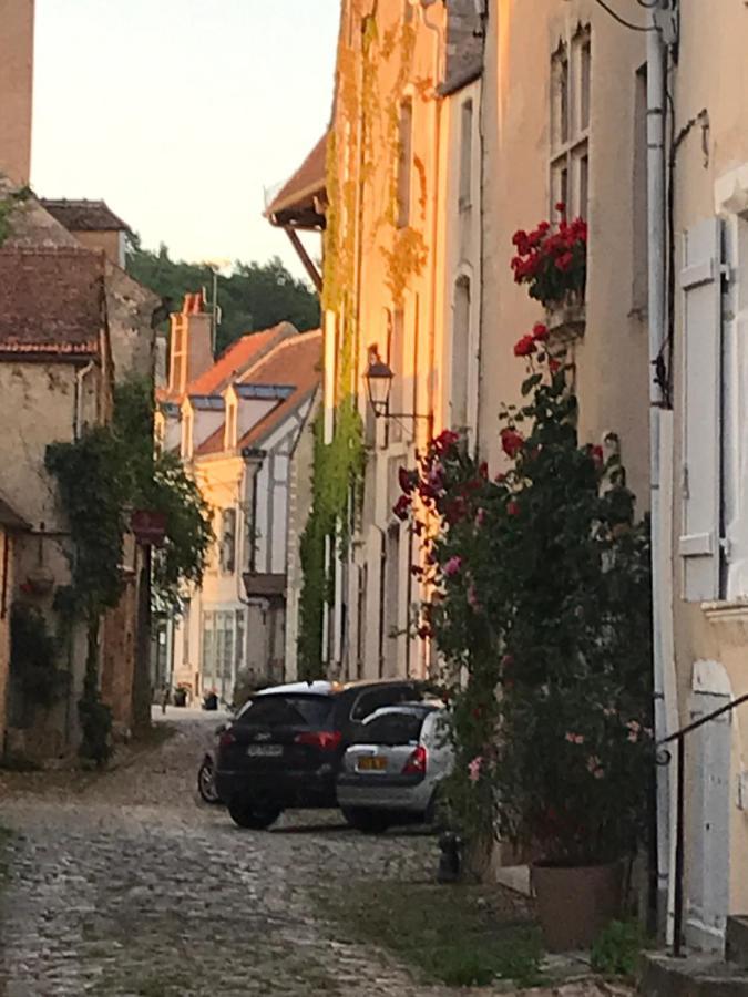 Voyage… Villa Noyers-sur-Serein Kültér fotó