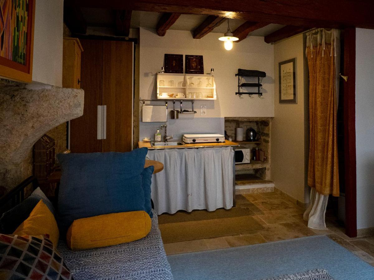 Voyage… Villa Noyers-sur-Serein Kültér fotó