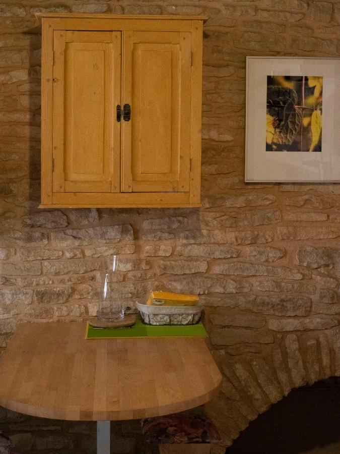 Voyage… Villa Noyers-sur-Serein Kültér fotó